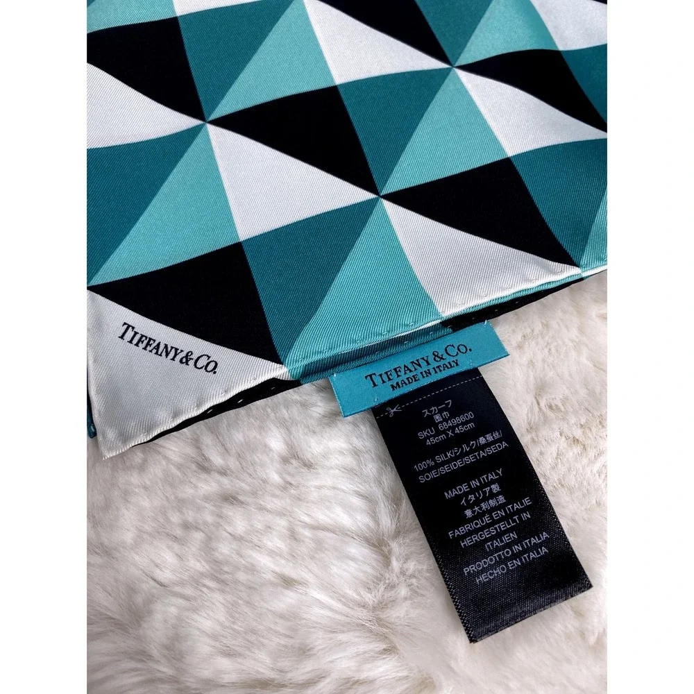 Tiffany‎ & Co Silk Scarf Geometric Triangle Blue Navy White  Made in Italy Box